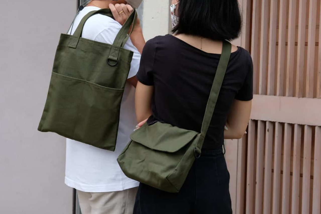 Canvas School Sling - Ash Grey