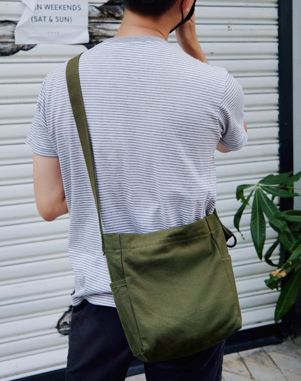 Urban Sling (Medium) - Cream White