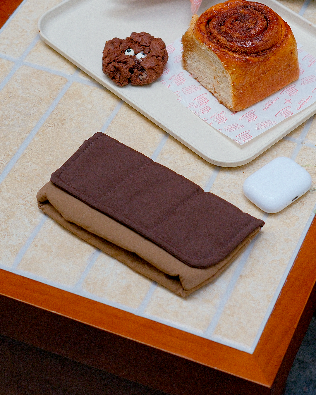 Long Puffy Pouch - Color Block Edition