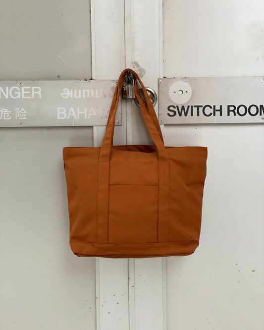 Courier Tote (Large, Light Brown)